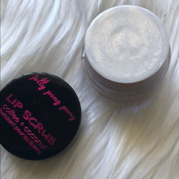 Jelly Pong Pong Lip Scrub Coffee & Coconut NEW. - Picture 3 of 3
